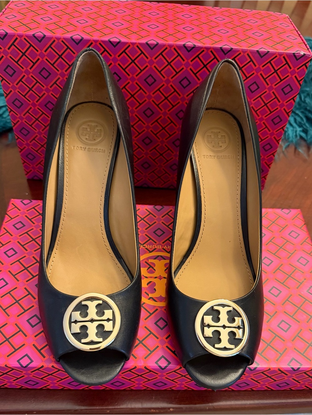 Tory Burch Black Leather Wedge Pumps with Gold Logo - Picture 3 of 5